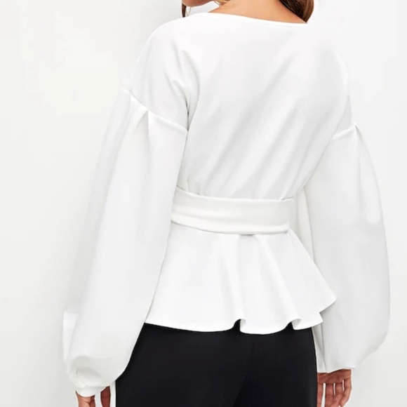 🔥FLASH RETAIL $65🔥GORGEOUS BALLOON BLOUSE - Picture 3 of 5